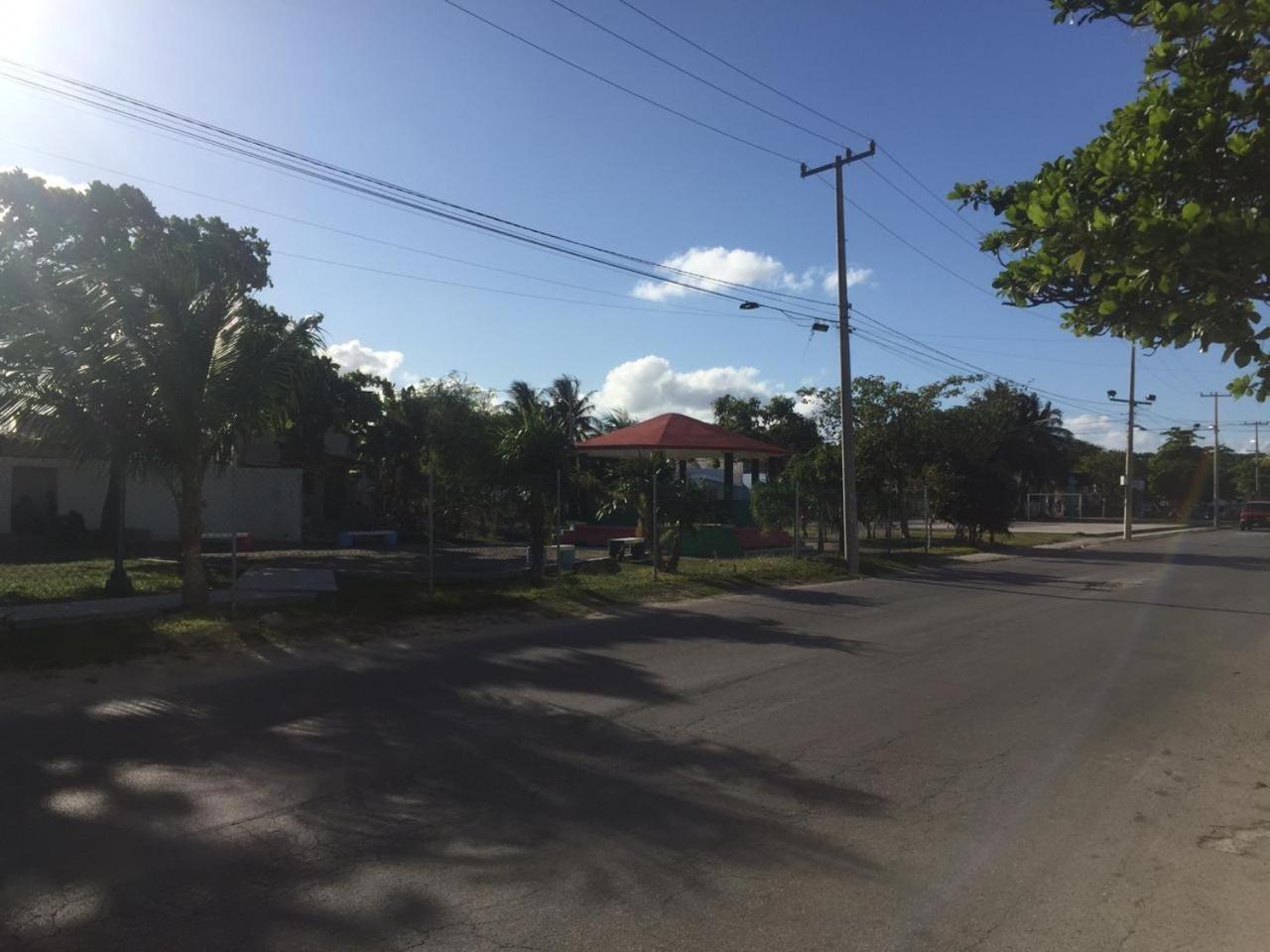 777 Lenderman Hostal 777 Cancún Exterior foto